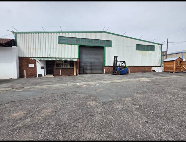 930M² WAREHOUSE TO LET IN OPHIRTON